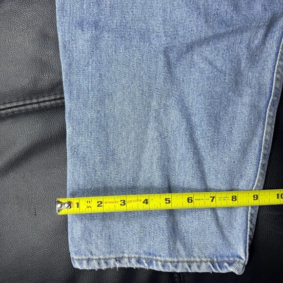 Levis 560 Men's Tapered Leg Jeans Blue Denim Comfort Baggy Light Wash W38 L32 - Picture 14 of 15